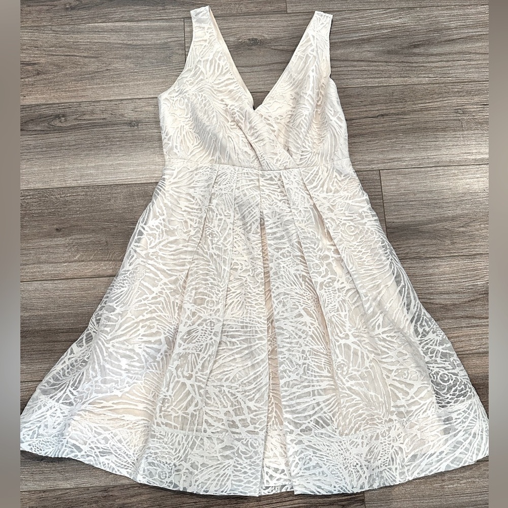 NWOT Diane Von Furstenberg Peach Ringwald Surplice Empire Waist Dress Size 8 - Picture 1 of 9